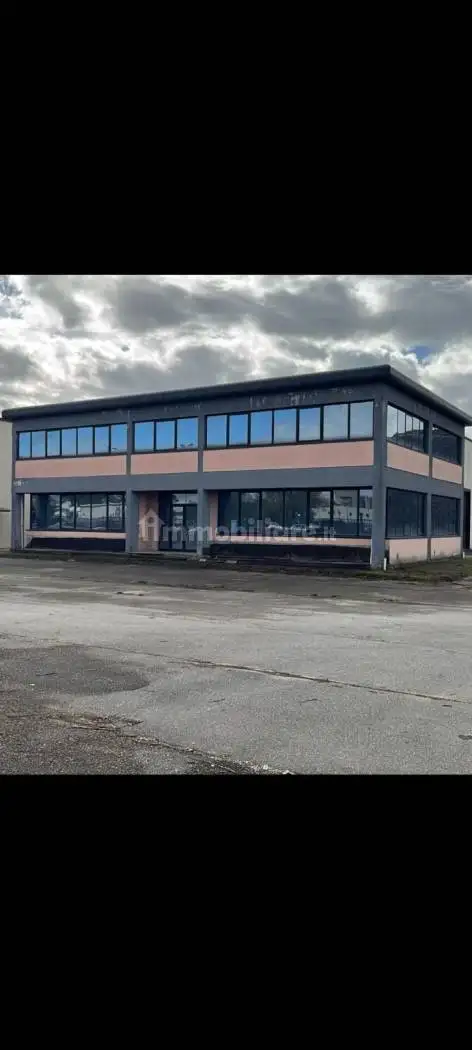 Palazzo - Edificio in vendita a Frosinone