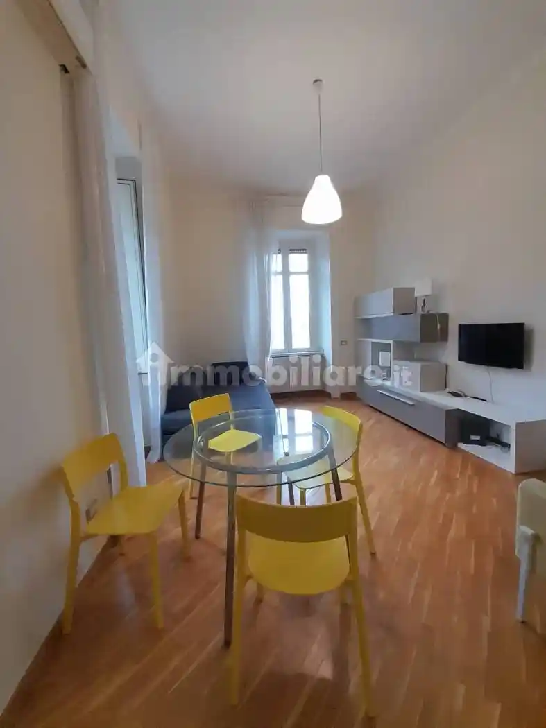 Appartamento in affitto a Napoli