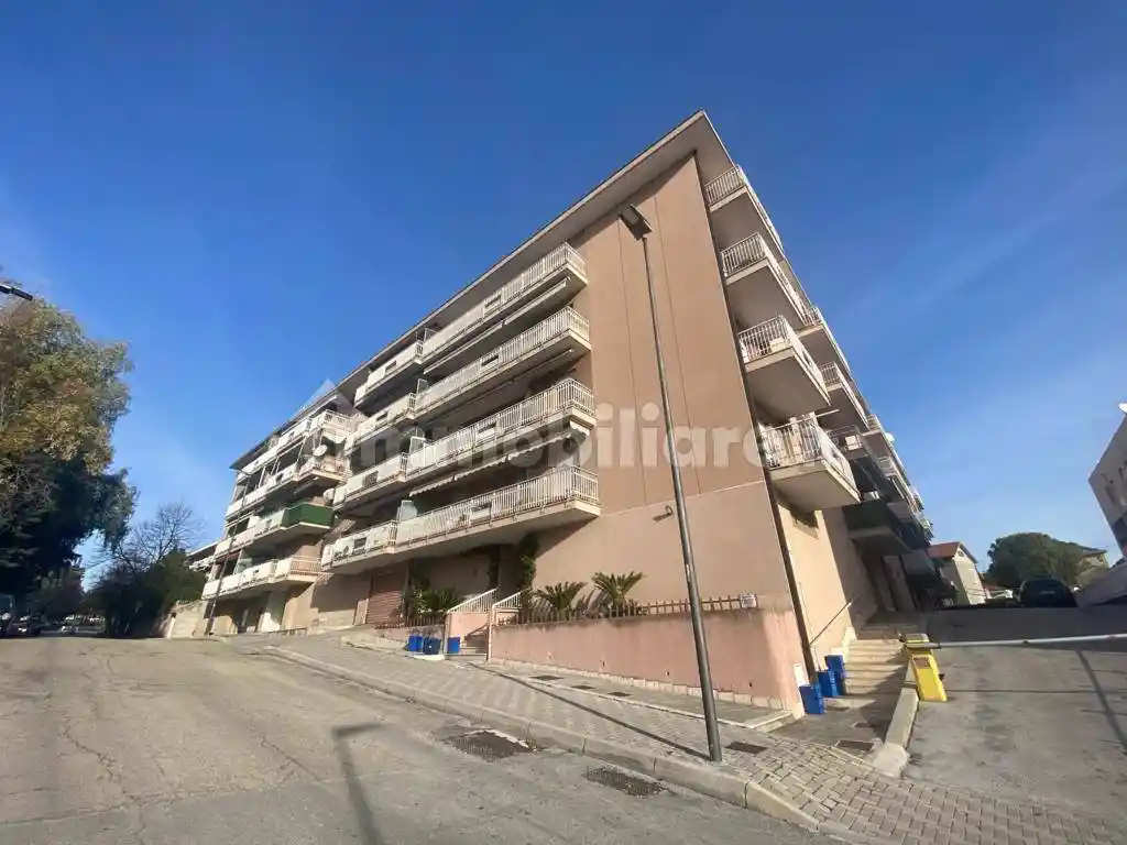 Appartamento in vendita a Pescara