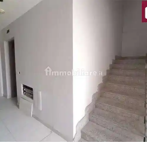 Palazzo - Edificio in Affitto - foto 3