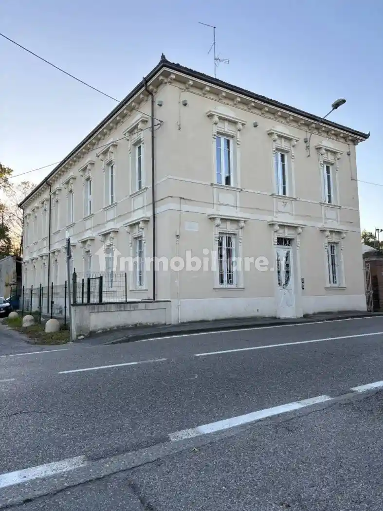 Appartamento in affitto a Colorno