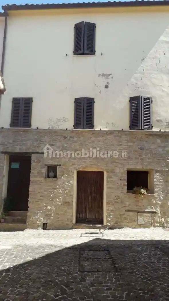 Casa indipendente in vendita a Arcevia