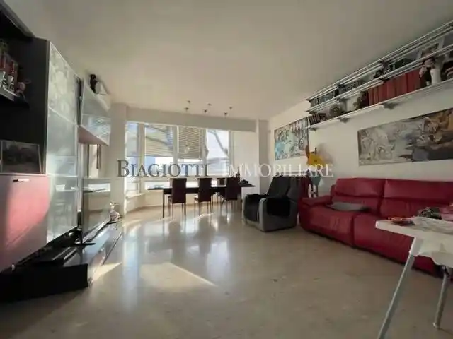 Appartamento in vendita a Livorno