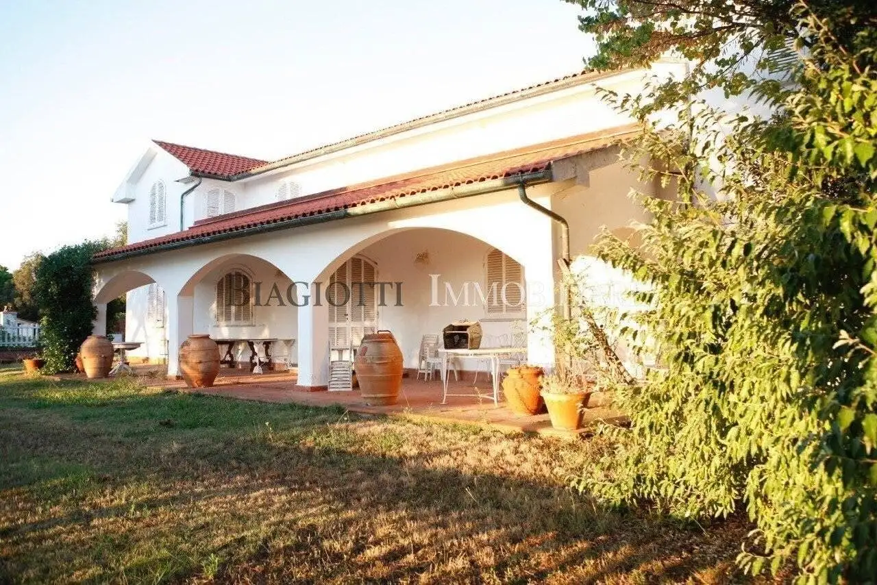 Villa in vendita a Livorno