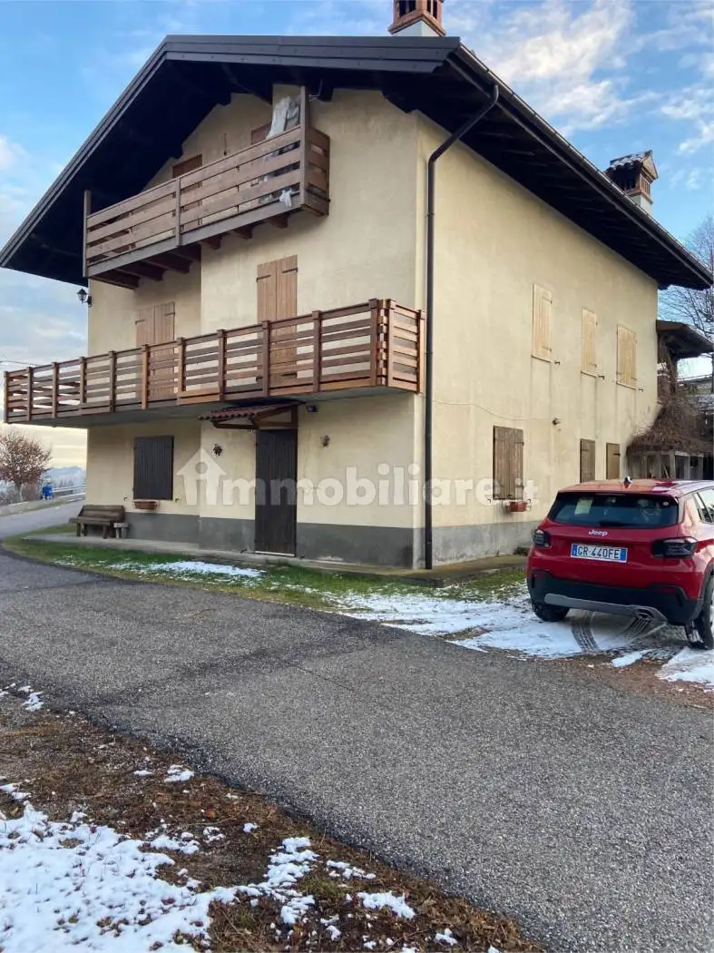 Appartamento in vendita a Sovramonte