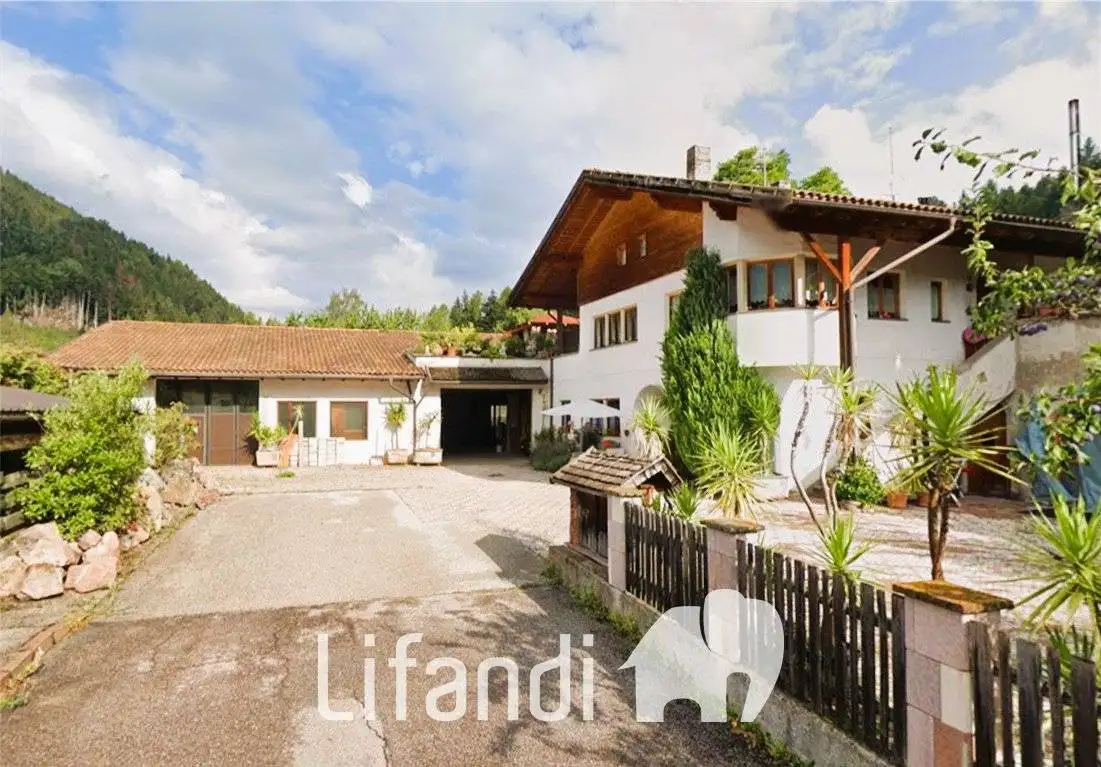 Casa indipendente in vendita a Aldino