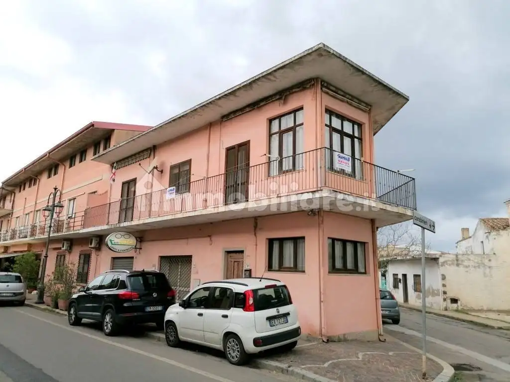 Appartamento in vendita a Giba