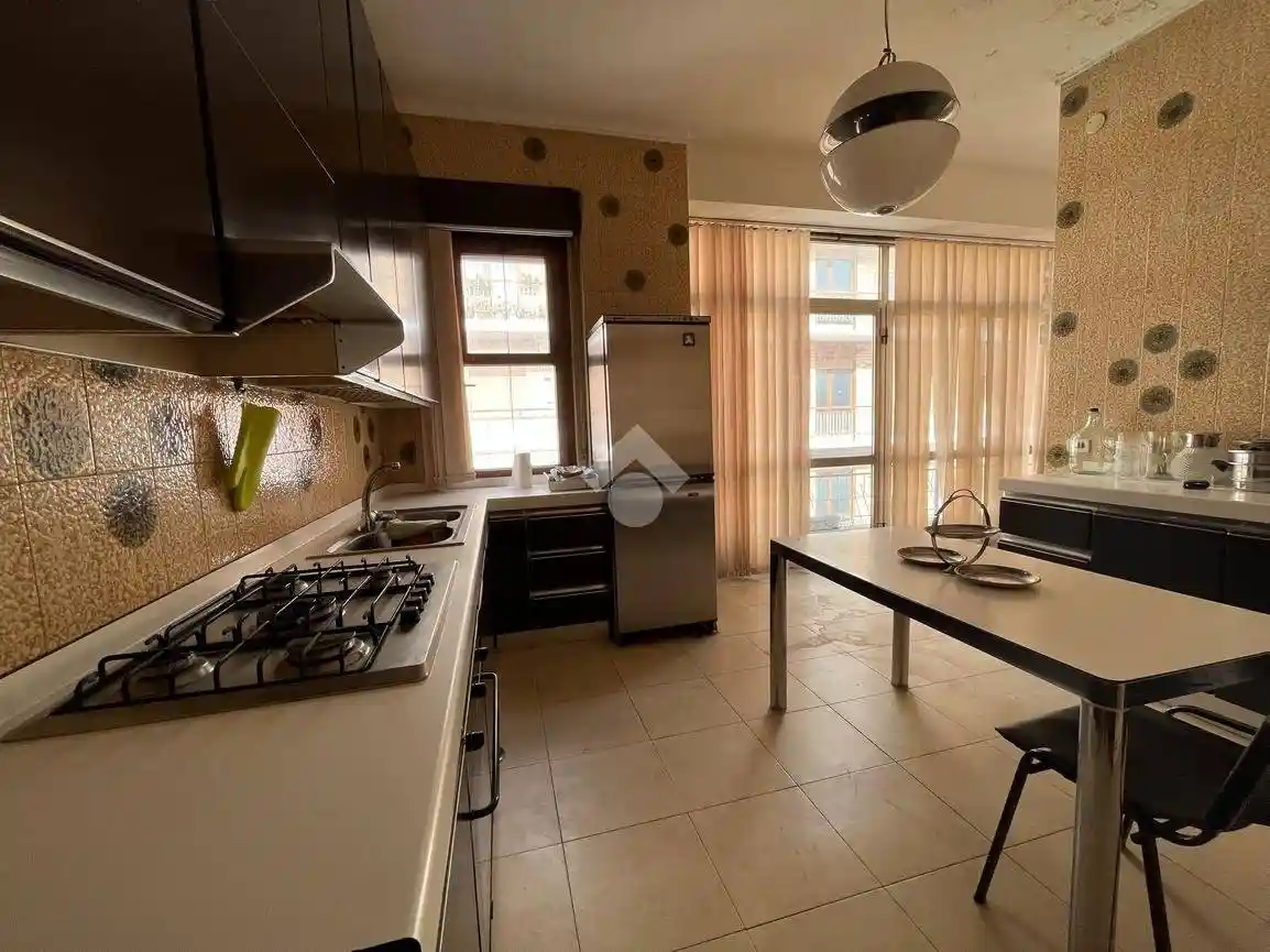 Quadrilocale via Fratelli Bisogno 21, Emanuele II, C. Colombo, Morelli e Silvati, Avellino - foto 4