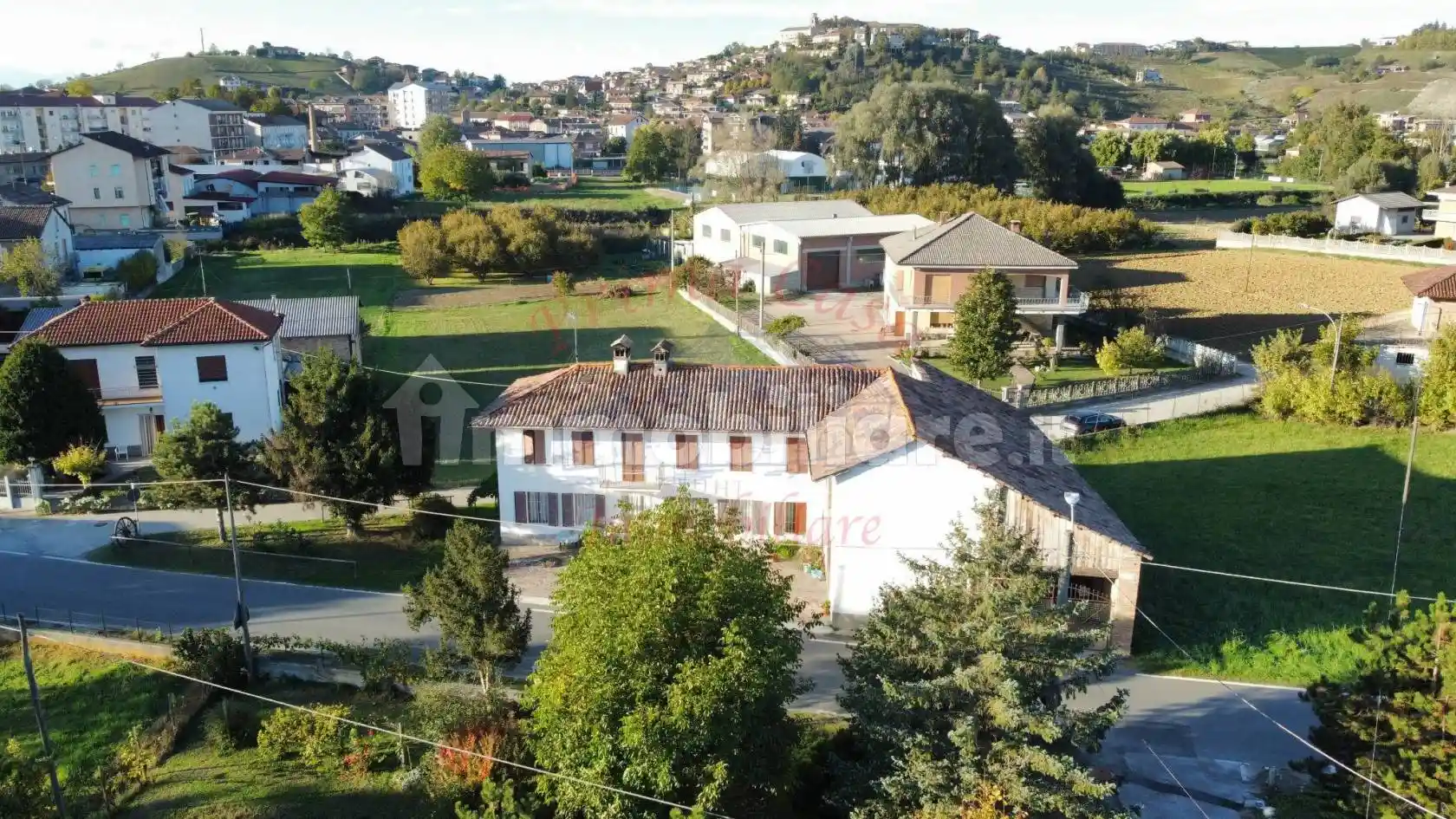 Rustico - Casale in vendita a Castagnole delle Lanze