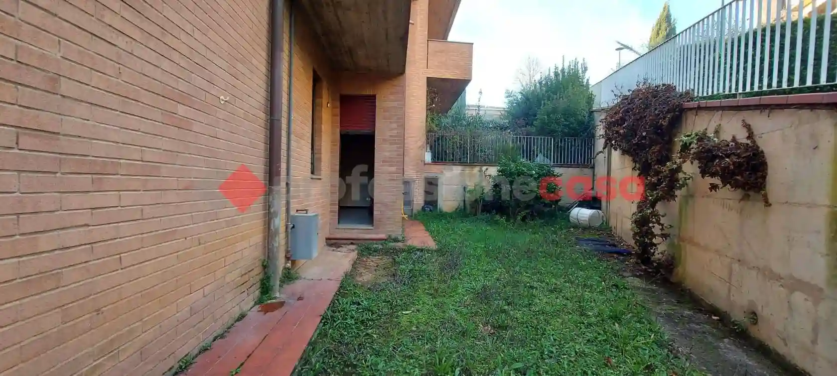 Quadrilocale via Giuliotti, 1, Cappuccini, Siena - foto 4