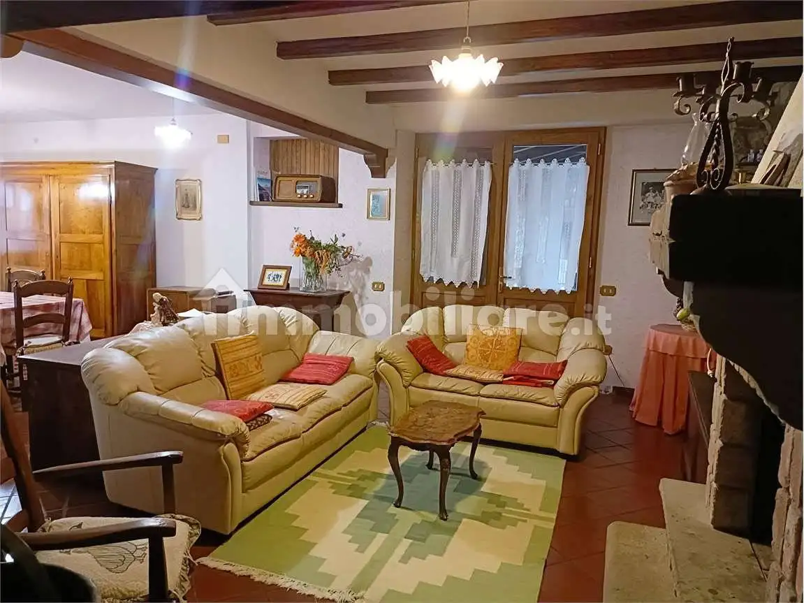 Villa in vendita a Riolunato