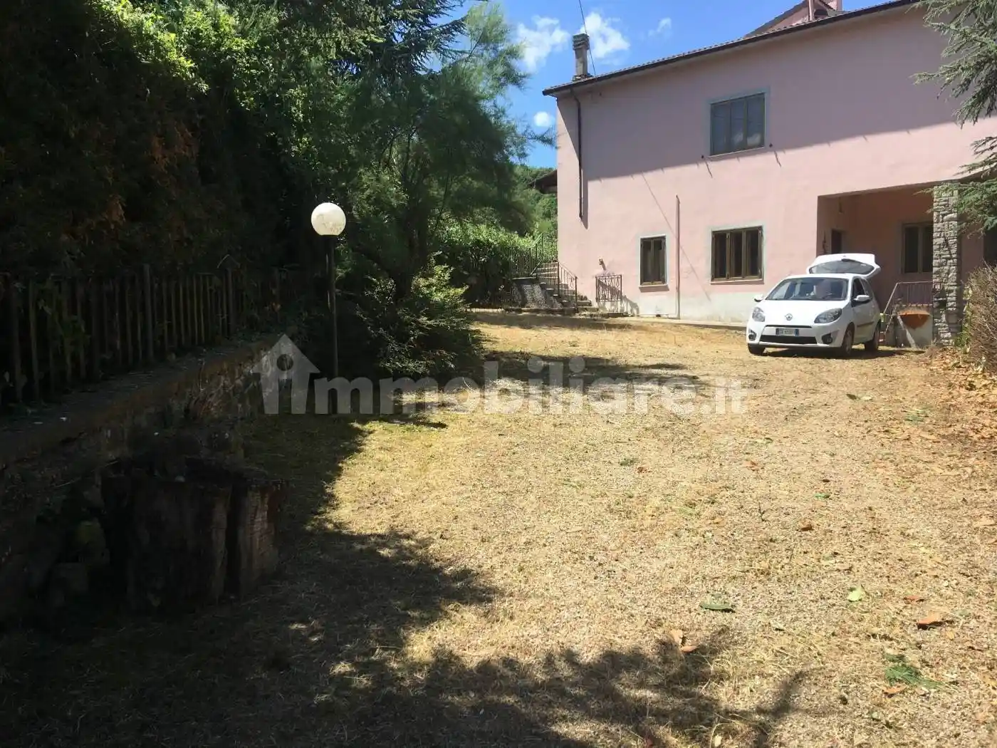 Casa indipendente in vendita a Castel Focognano