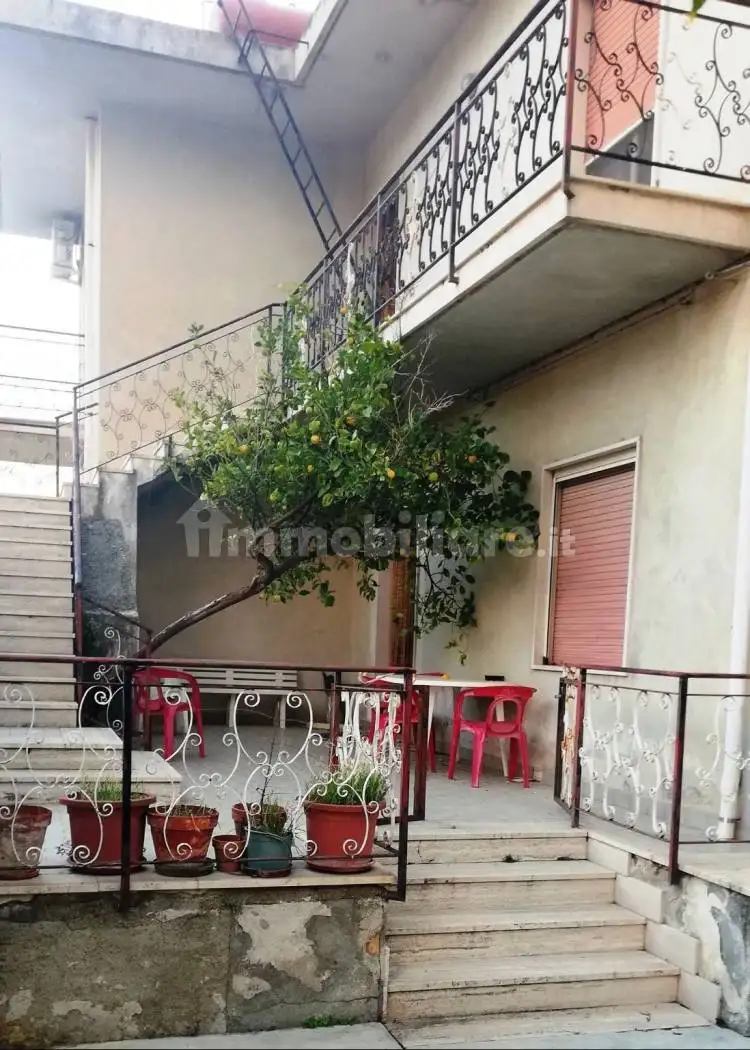 Villa in vendita a Montebello Ionico