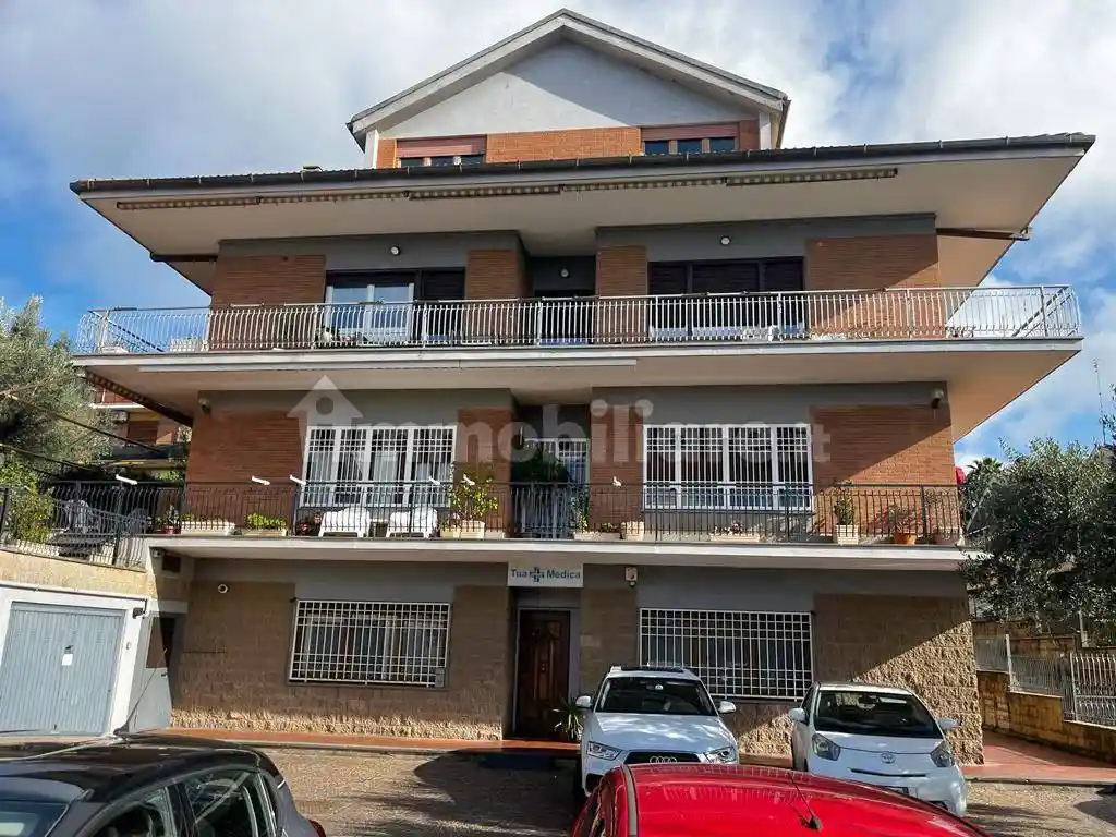 Appartamento in vendita a Albano Laziale