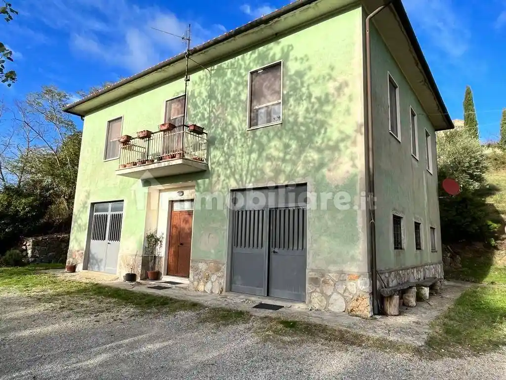 Rustico - Casale in vendita a Sorano