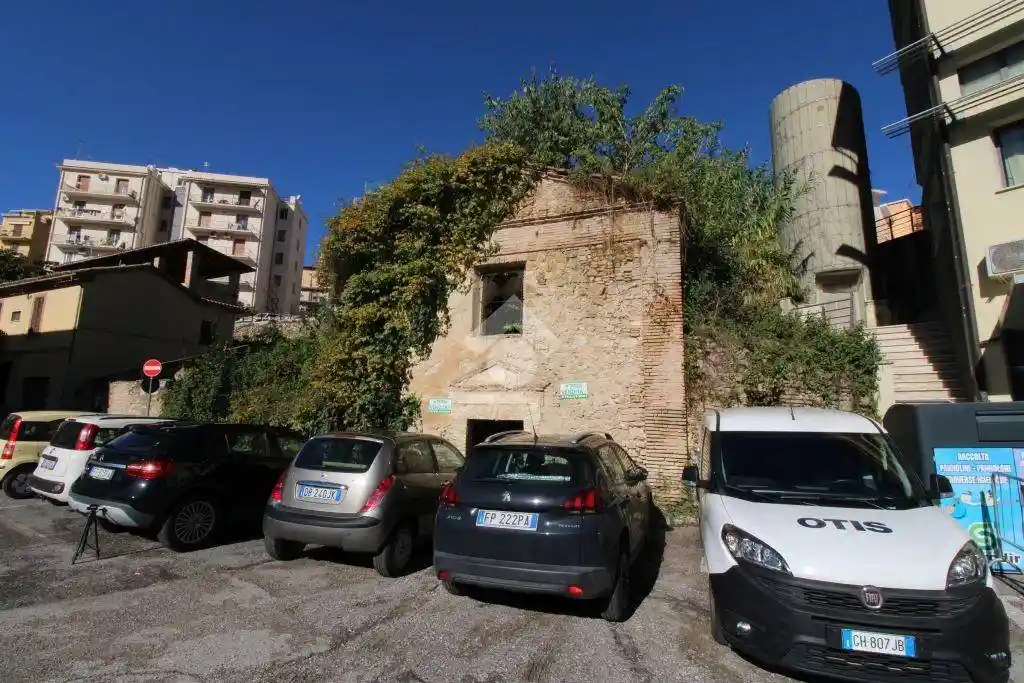 Rustico - Casale in vendita a Poggio Mirteto