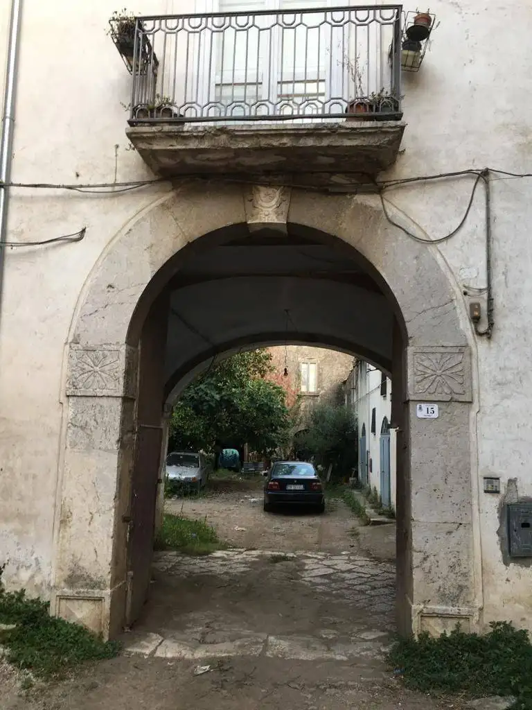 Palazzo - Edificio in vendita a Airola