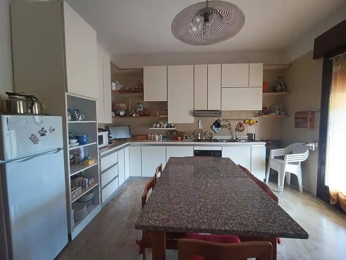 Palazzo - Edificio in vendita a Porto Viro