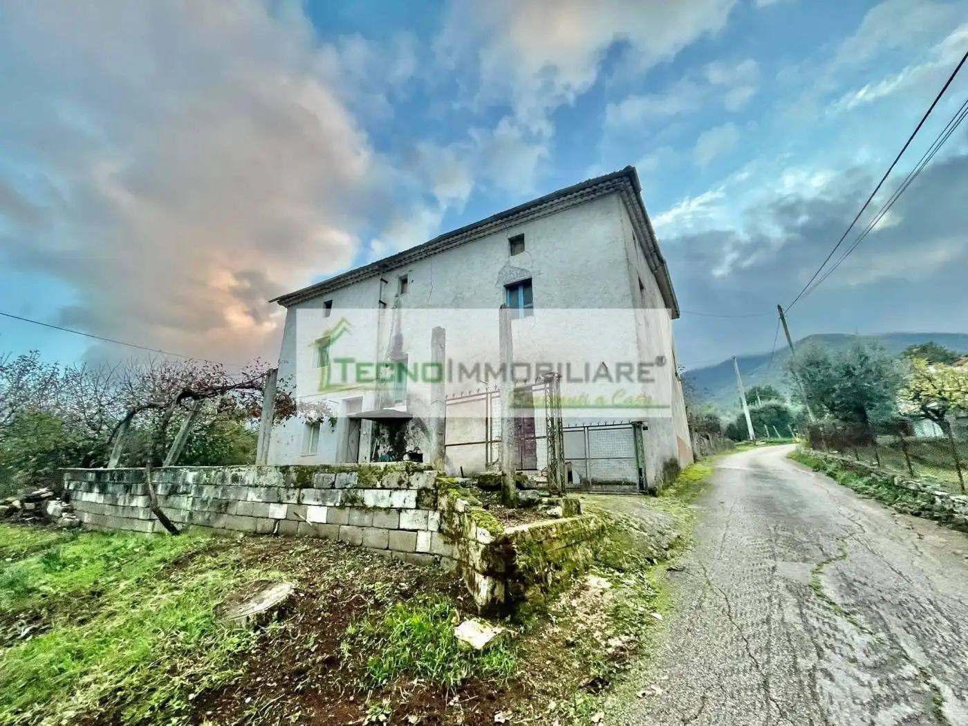 Rustico - Casale in vendita a Pastena