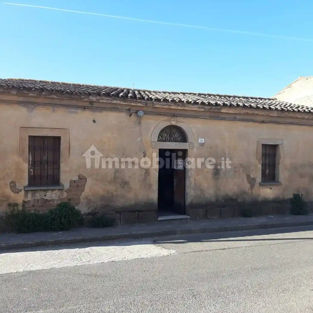 Villa in vendita a Baratili San Pietro