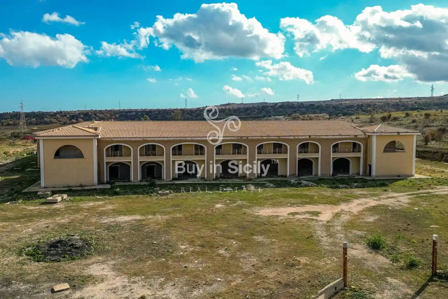 Palazzo - Edificio in vendita a Melilli