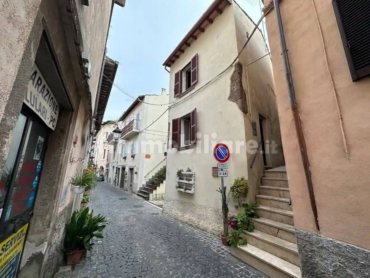 Appartamento in vendita a Vasanello