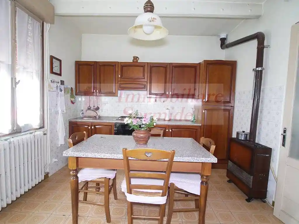 Villa in vendita a Sermide e Felonica