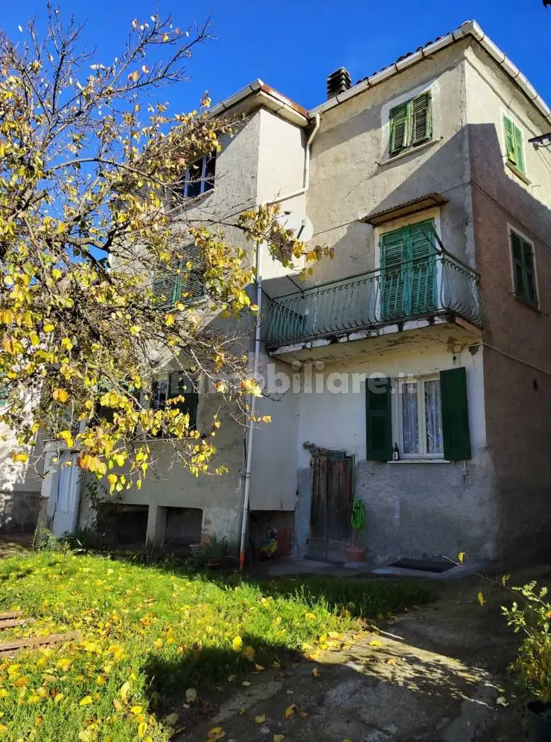 Casa indipendente in vendita a Parodi Ligure