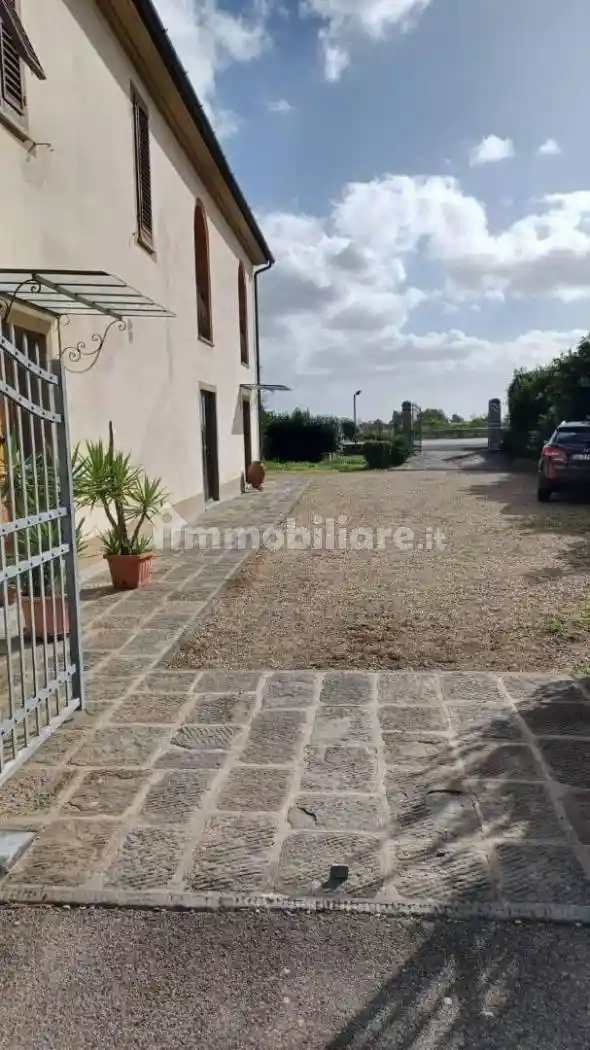 Rustico - Casale in vendita a Agliana