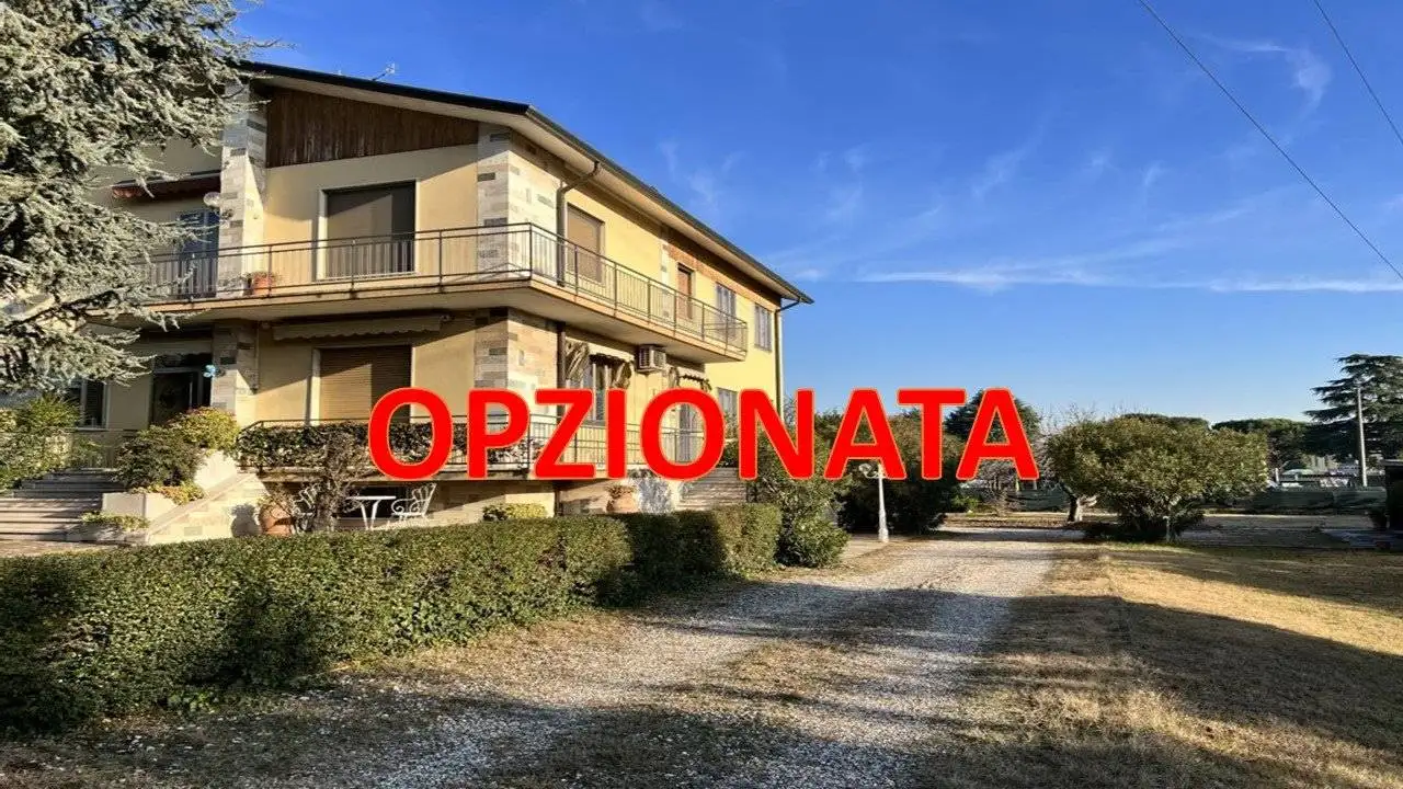 Villa in vendita a Verona