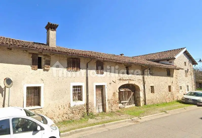 Casa indipendente in vendita a Santa Maria la Longa