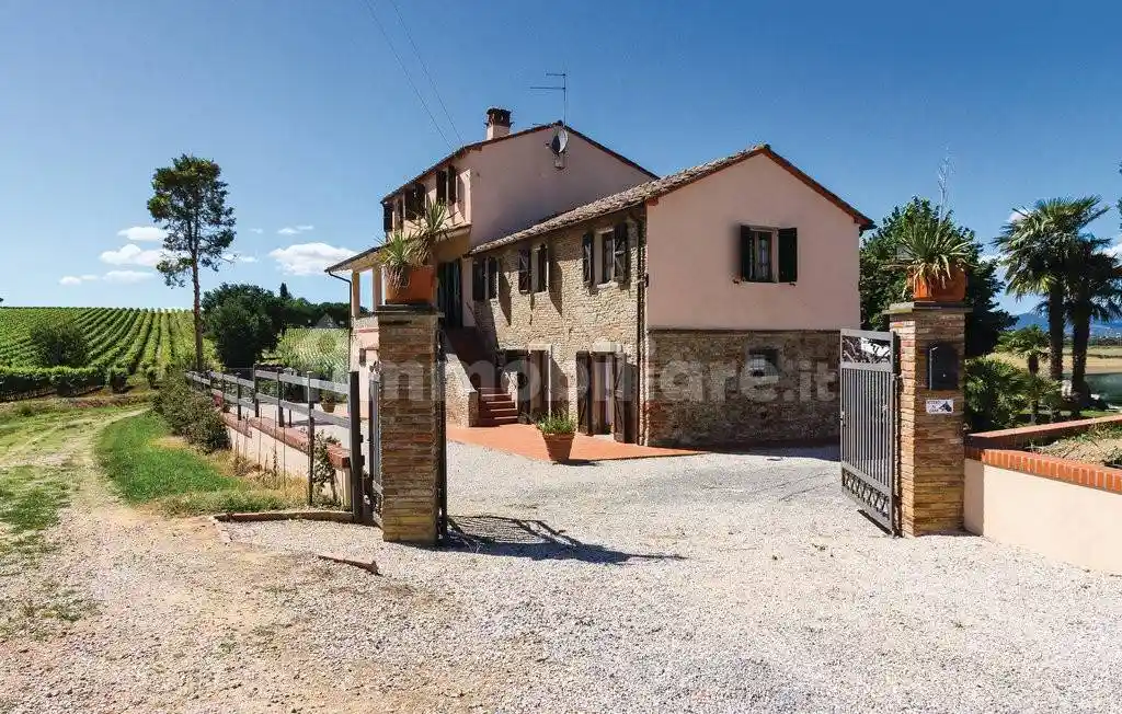 Rustico - Casale in vendita a Cortona