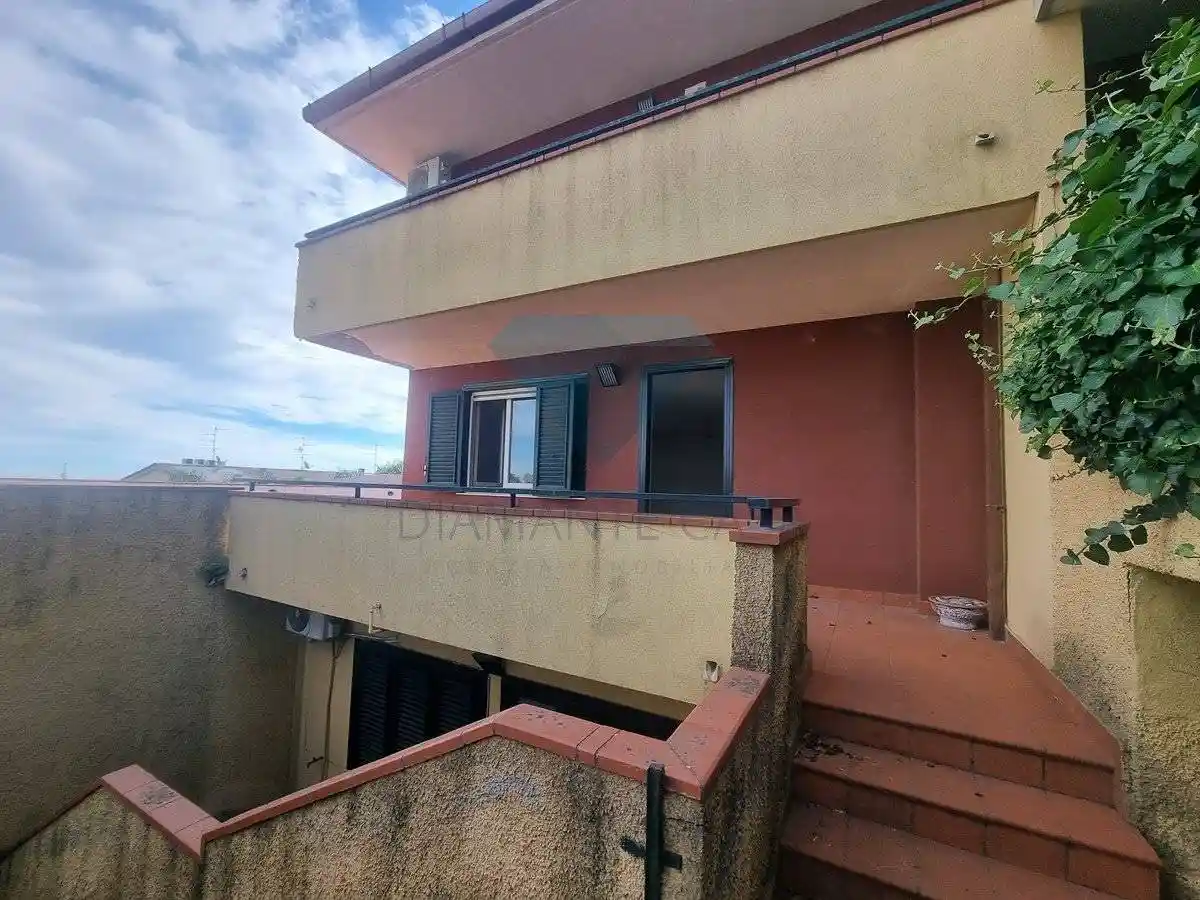 Villetta a schiera in affitto a Aci Catena