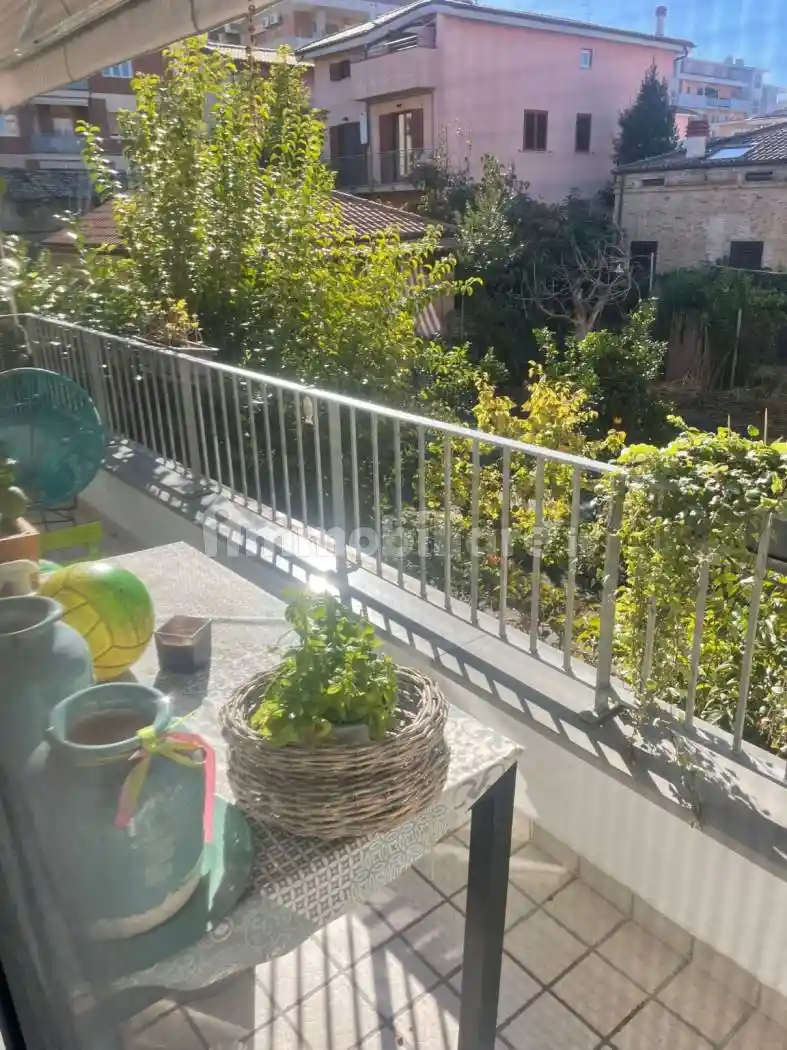 Trilocale via Ermete Brandimarte 92, Viale Bovio - Piazza Duca degli Abruzzi, Pescara - foto 5