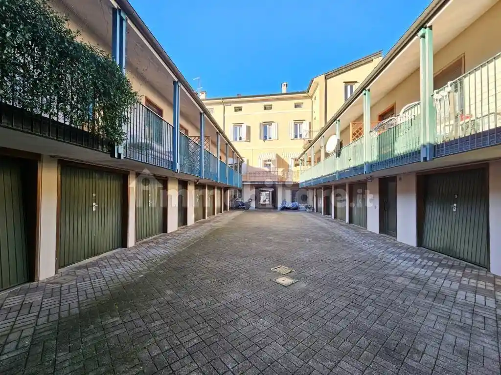 Palazzo - Edificio in vendita a Gorizia