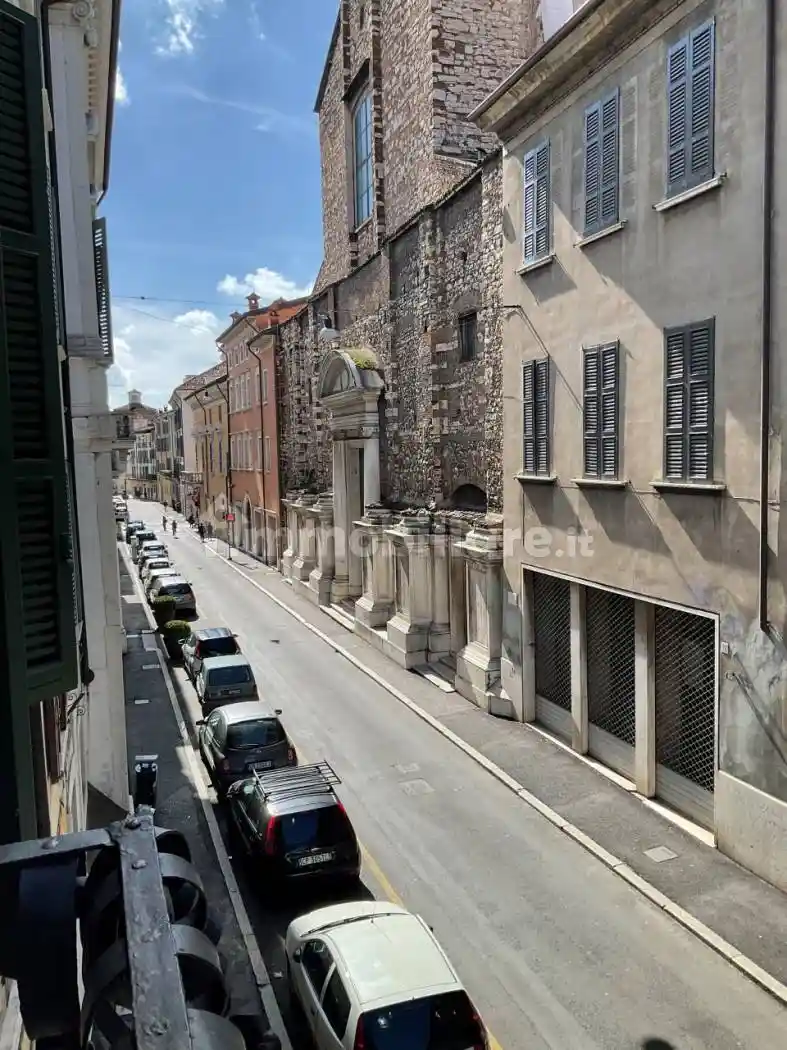 Appartamento in vendita a Brescia