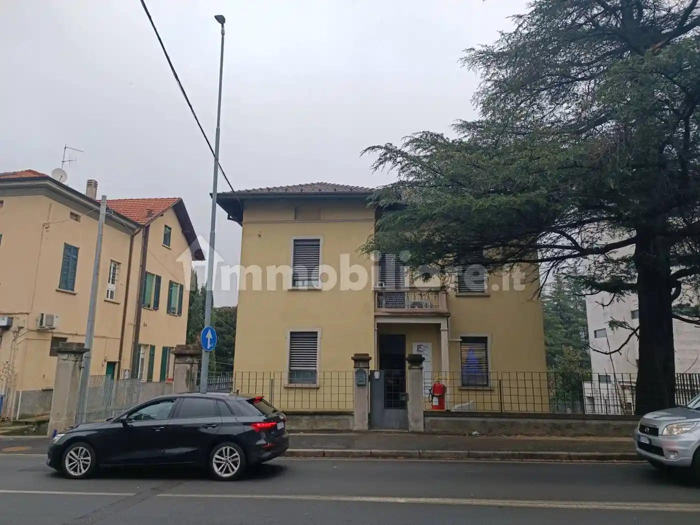 Palazzo - Edificio in vendita a Como