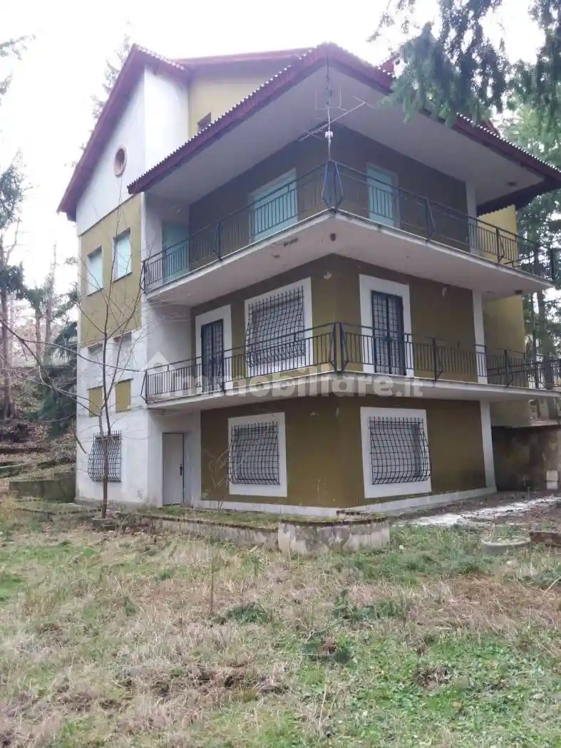 Palazzo - Edificio in vendita a Corigliano-Rossano