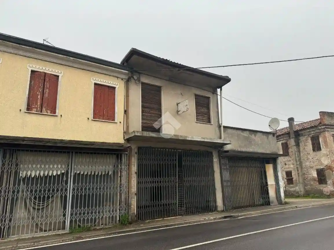 Rustico - Casale in vendita a Pozzonovo