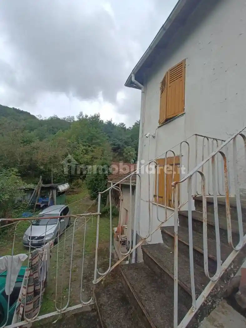 Rustico - Casale in vendita a Ceranesi