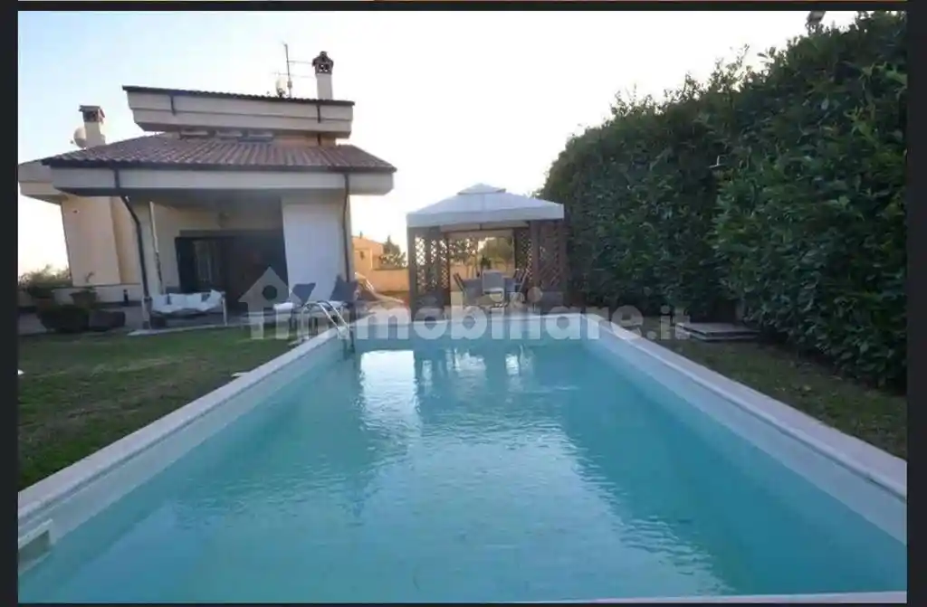 Villa in affitto a Albano Laziale