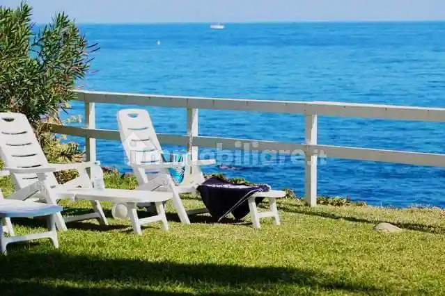 Appartamento in affitto a Aci Castello