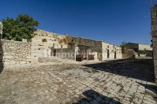 Rustico - Casale in vendita a Ragusa