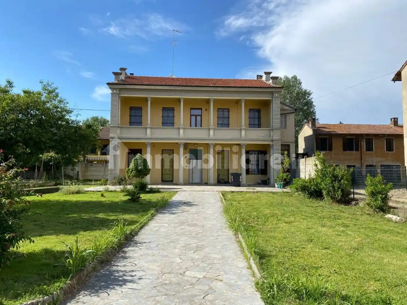Villa in vendita a Mortara