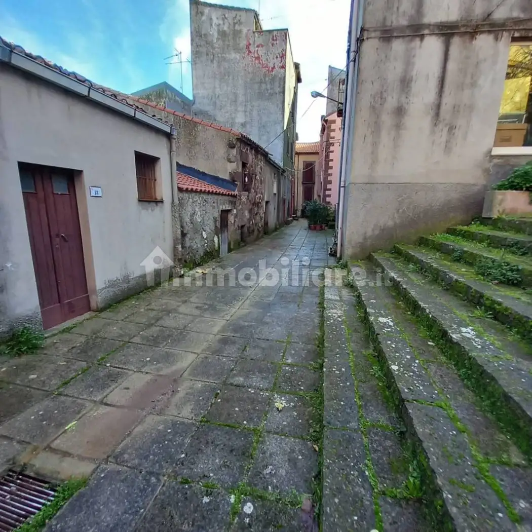 Villa in vendita a Villanova Monteleone