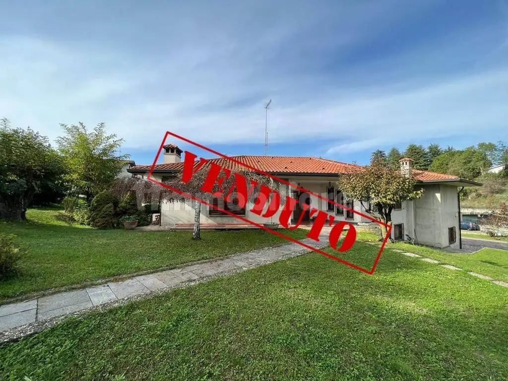 Casa indipendente in vendita a Nibionno