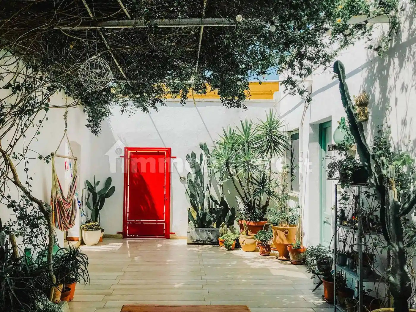 Casa indipendente in vendita a Martignano