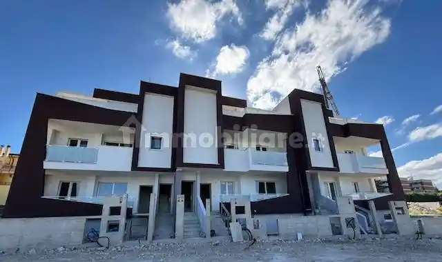 Appartamento in vendita a Adelfia