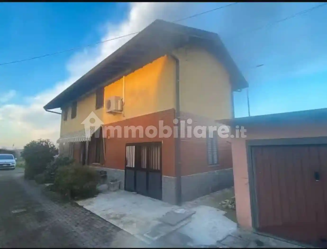 Villa in vendita a Trecate