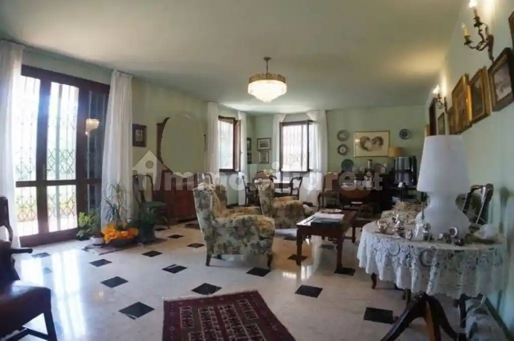 Villa in vendita a San Giuliano Terme